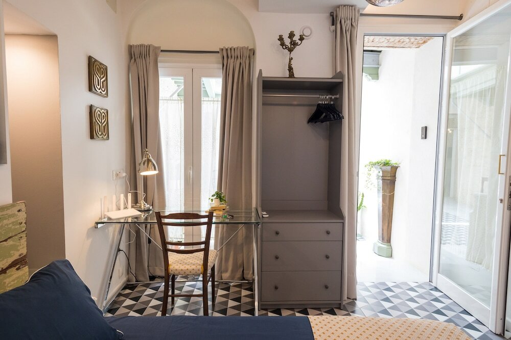 Фото Portus Gaditanus sXVIII Patio andaluz