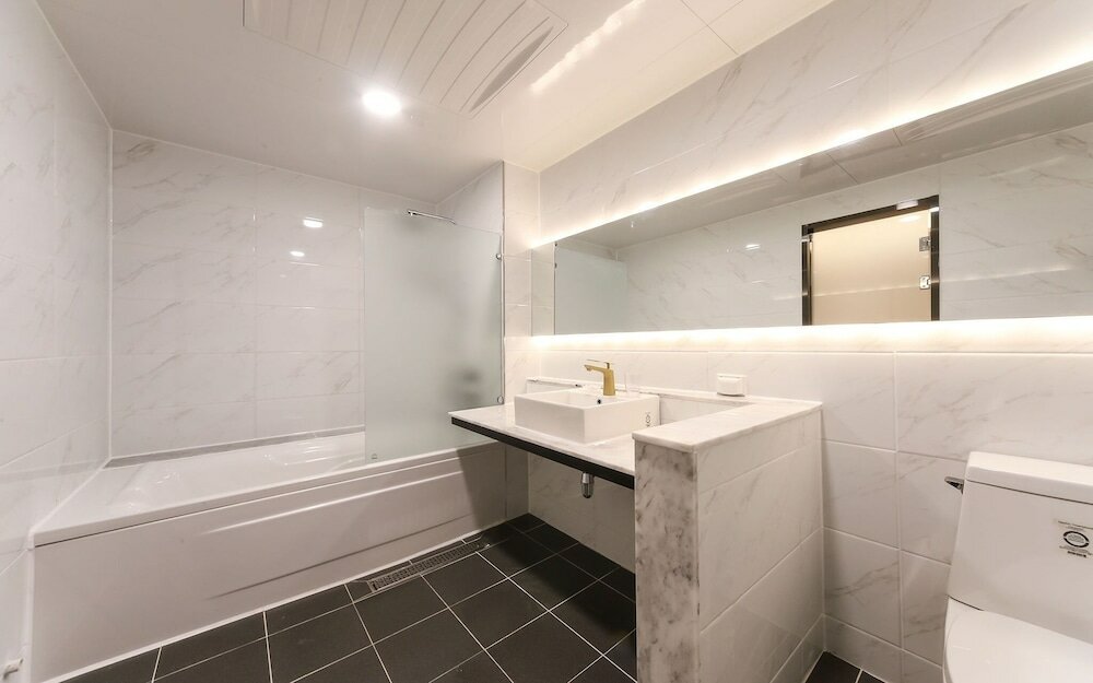 Фото Daegu Dongcheondong Glam