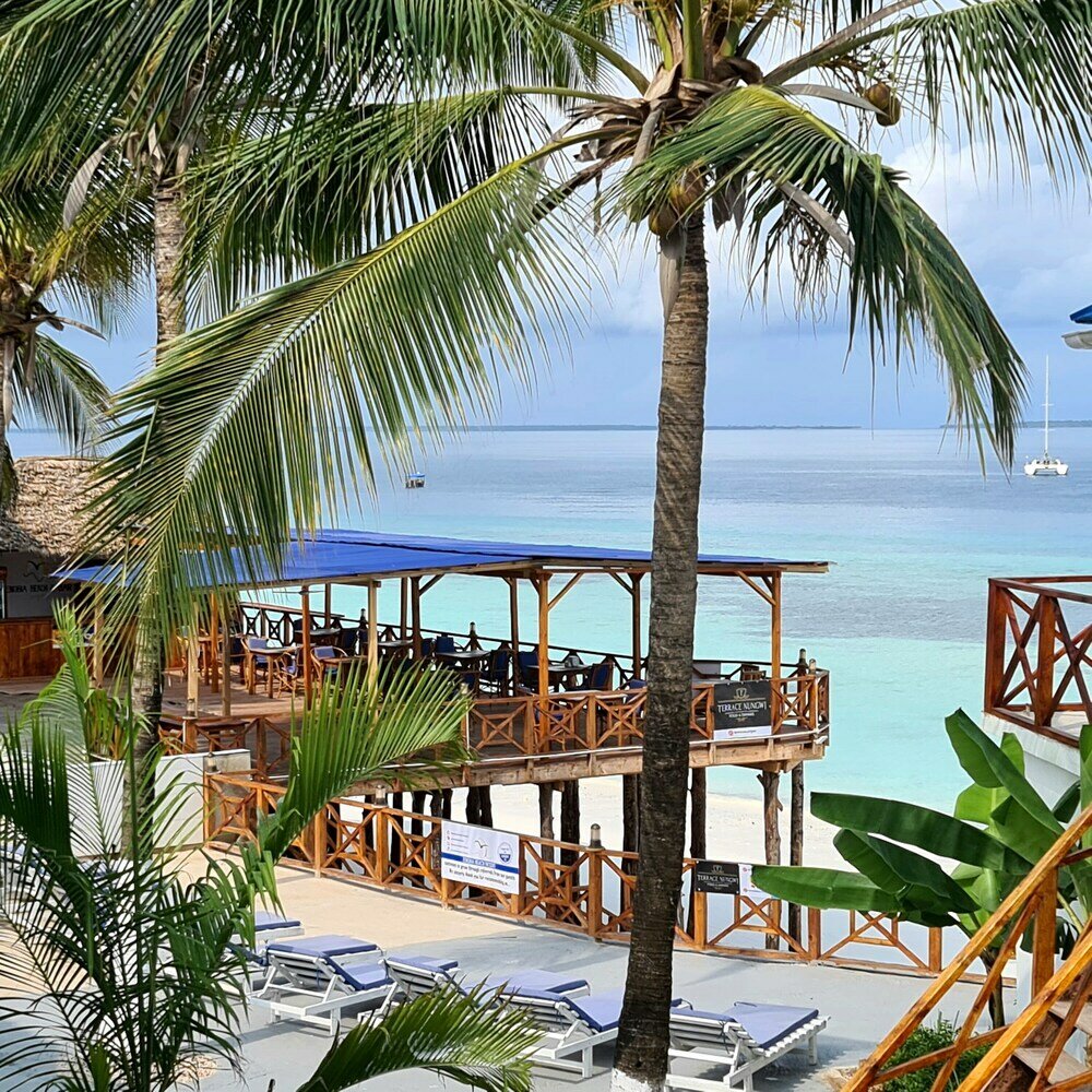 Фото Zenobia Beach Resort