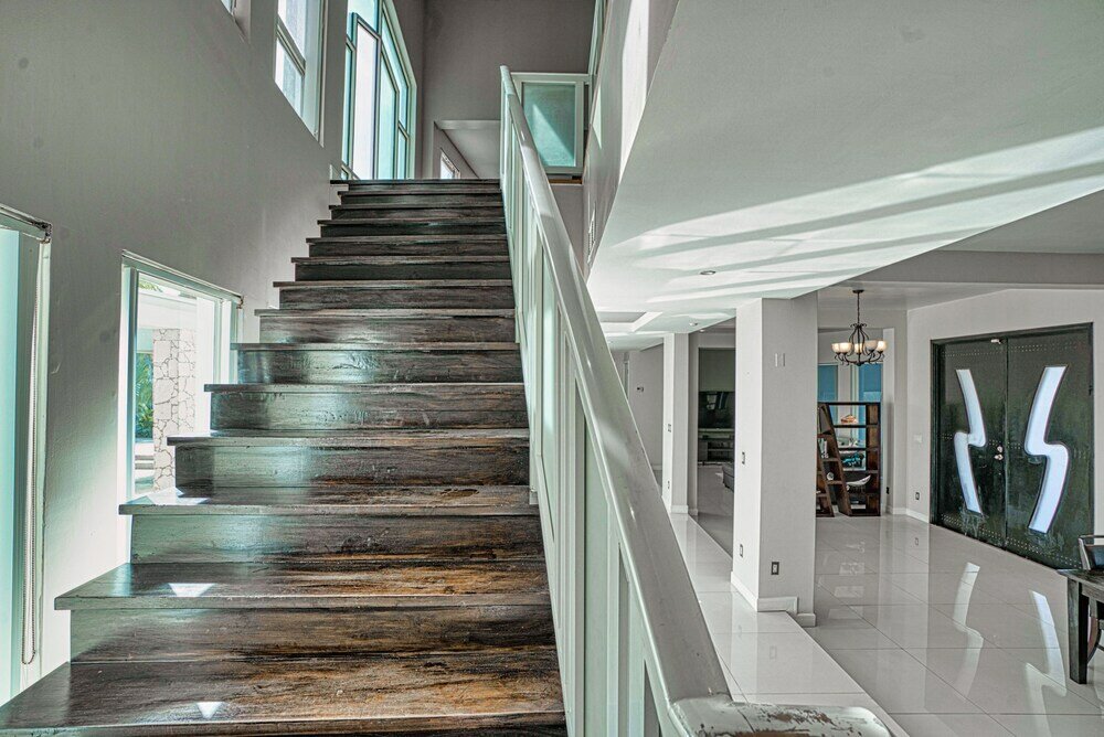 Фото Direct Ocean Front Villa With Private Pool + View! Boca Catalina Malmok!