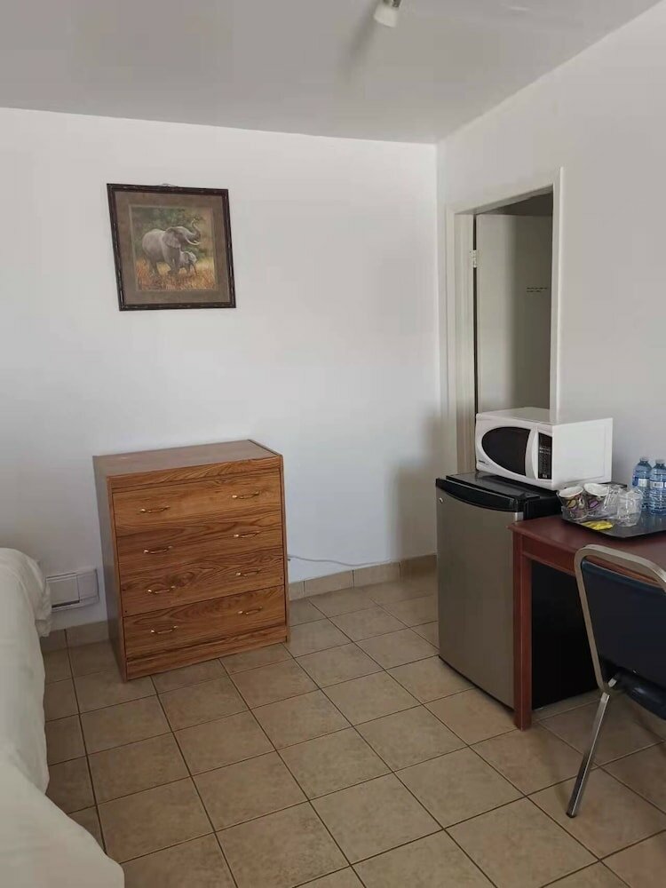 Фото Dundurn Motel