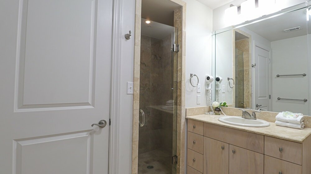 Фото Sea Breeze 1002 Penthouse