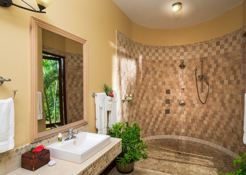 Фото Little Waters on the Cliff