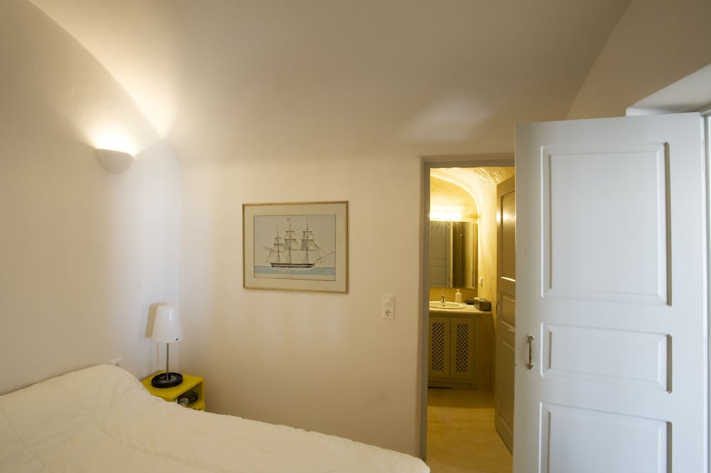 Фото Ambelia Traditional Villas