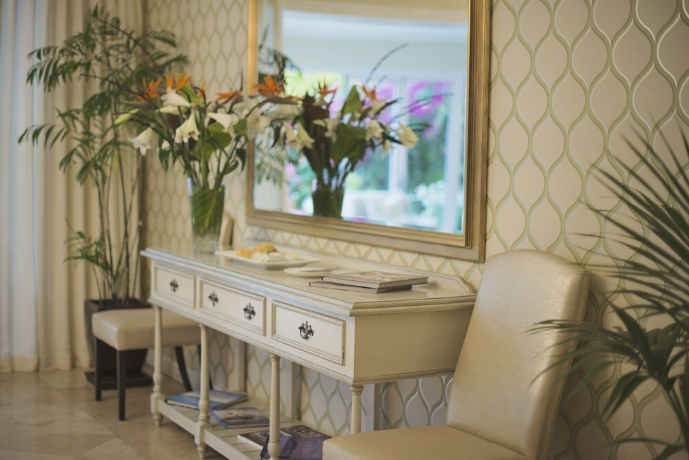 Фото The Last Word Constantia