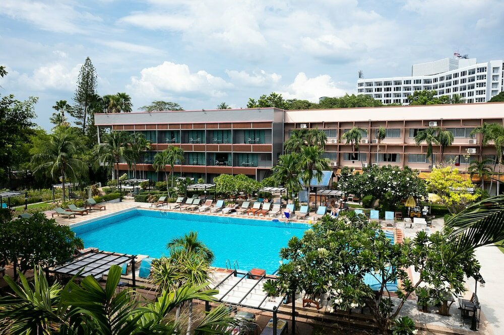 Hotel Basaya Beach Hotel & Resort, Pattaya, photo