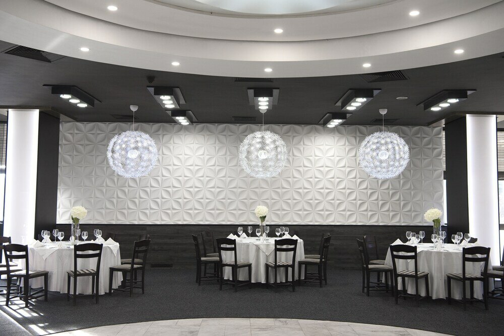 Фото Grand Hotel Shumen