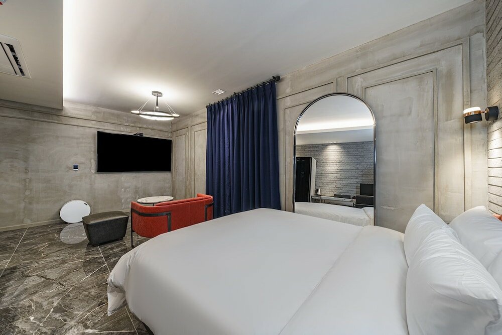 Фото Brown-Dot Hotel Geomdan