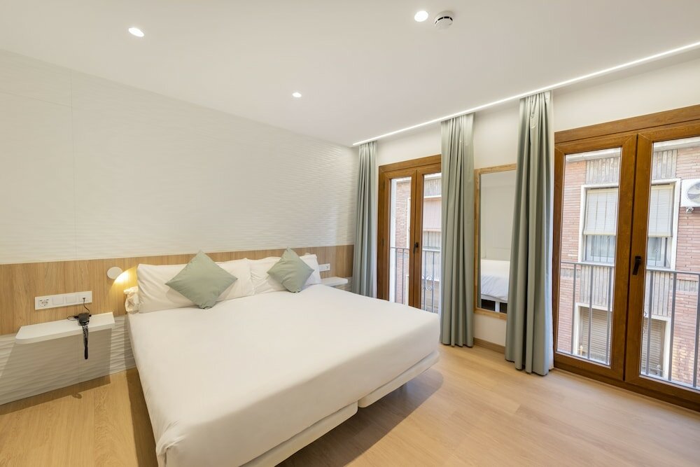 Фото Odyssey Rooms