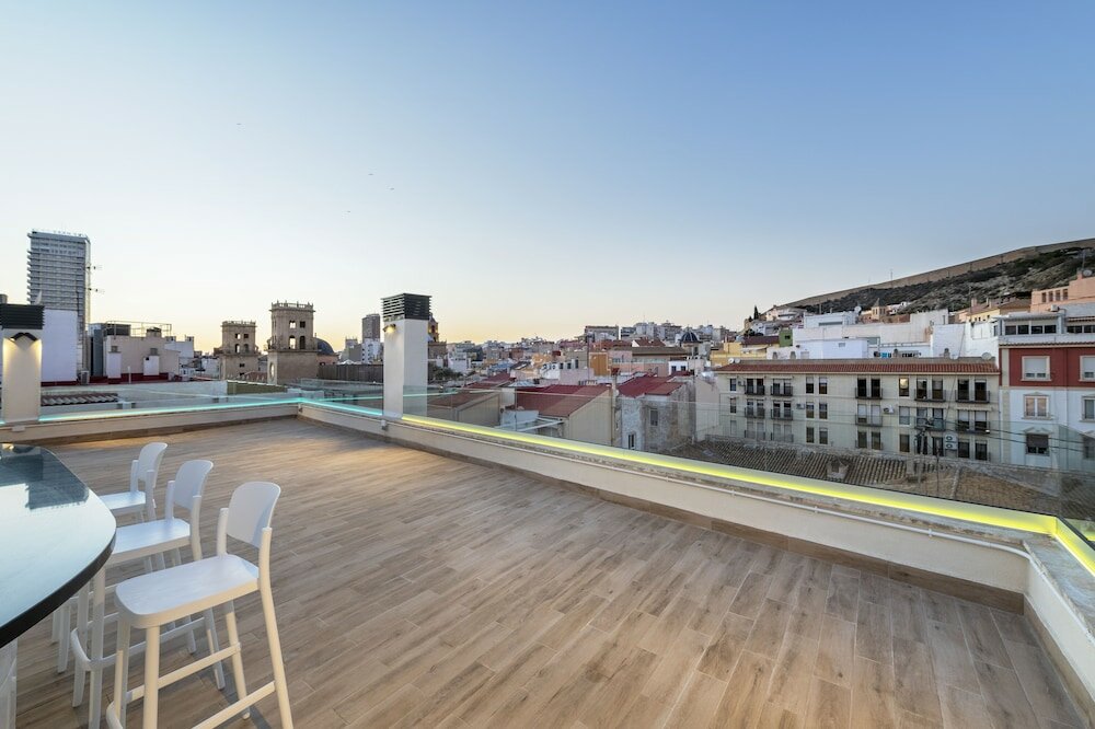 Фото Odyssey Rooms