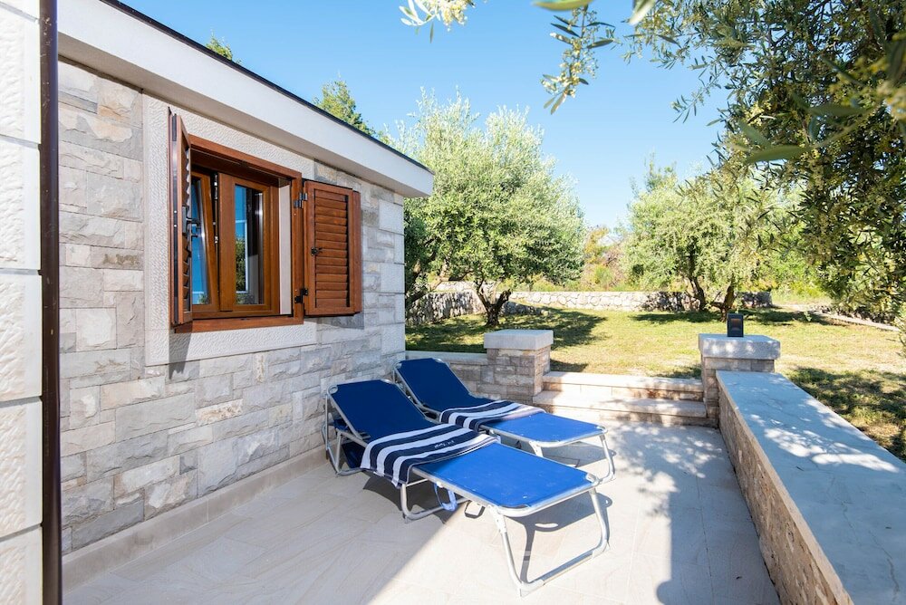 Фото Little Stone House