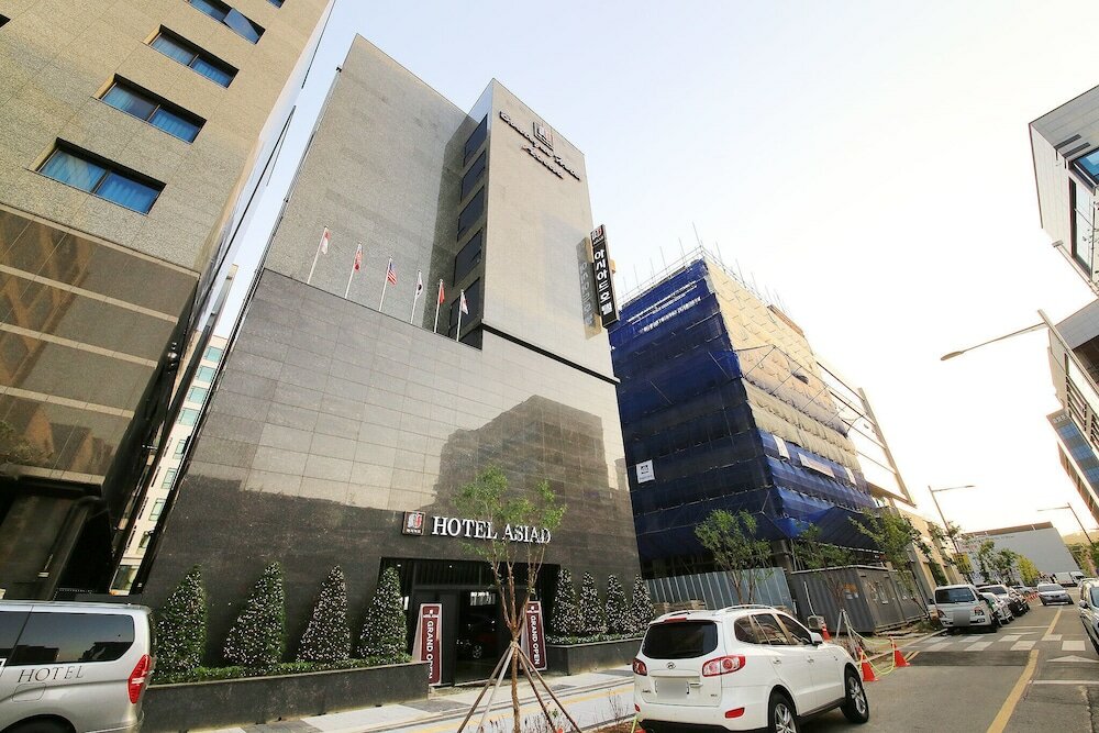 Фото Incheon Asiad Banwol Hotel