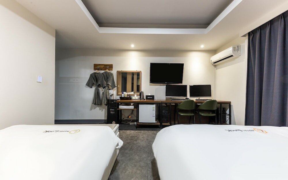 Фото Daejeon Look