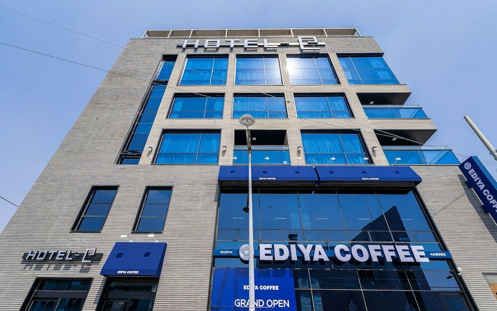 Фото Sokcho E Hotel