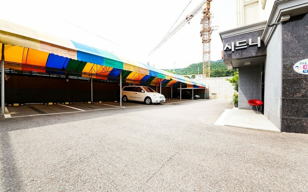 Фото отеля 2