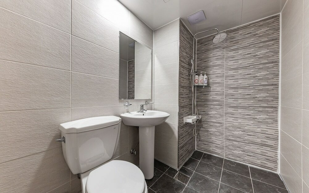 Фото Daejeon Yongjeon Momo