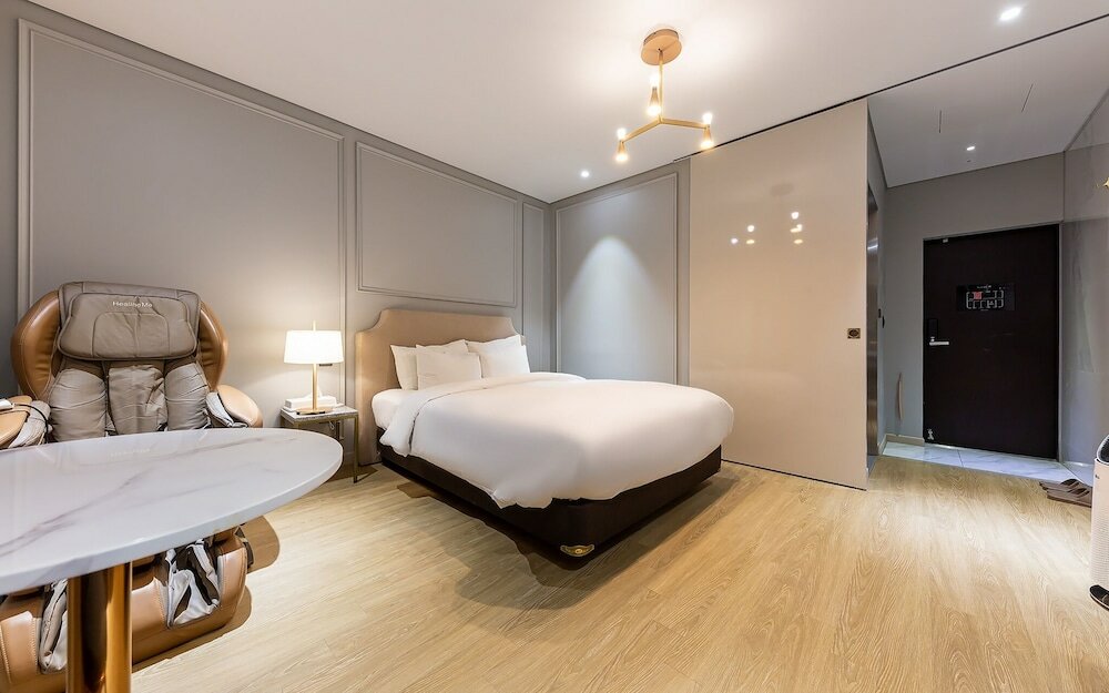 Фото Daejeon Yuseong Bergen Hotel