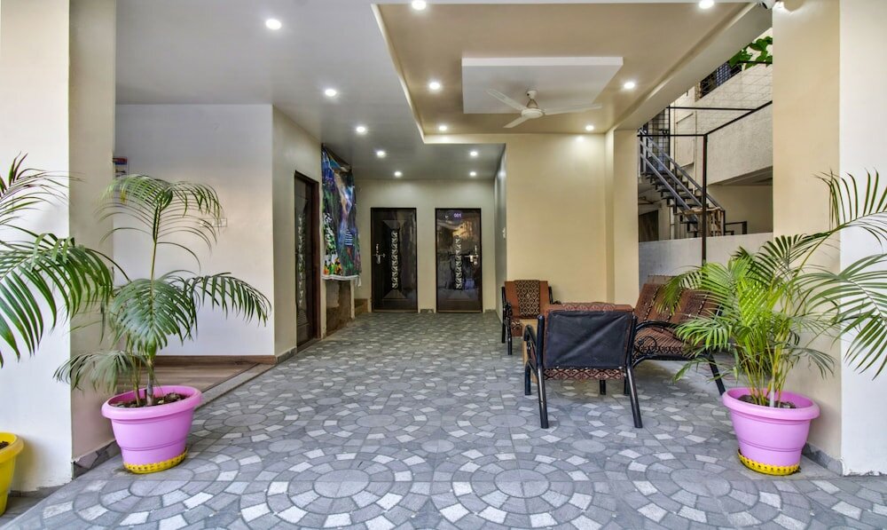 Фото Itsy by Treebo - Shri Guru Service Apartment