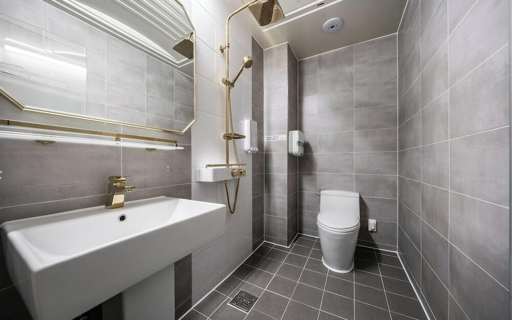 Фото Suwon Station Zavolle