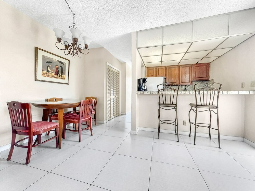 Фото Neptune Oceanfront Rentals