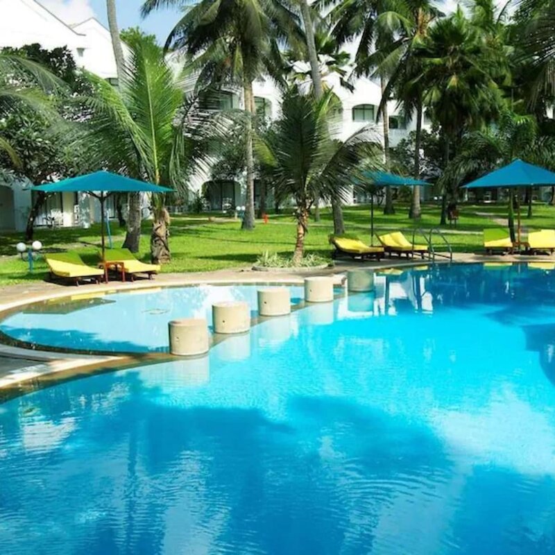 Гостиница Sarova Whitesands Beach Resort and SPA With Beautiful View в Момбасе