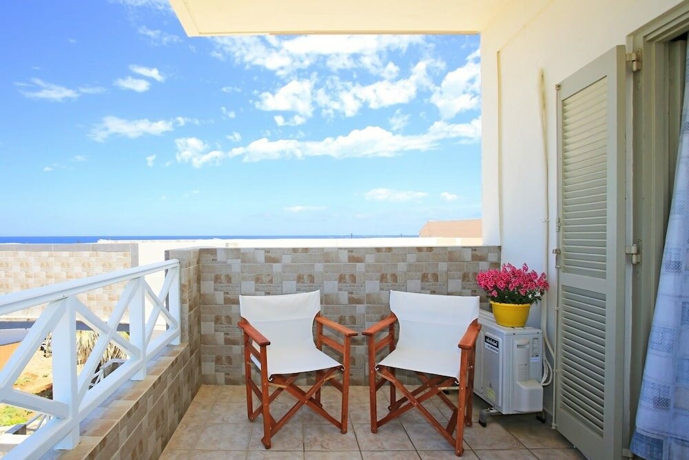 Фото Beachfront Apartments in Gouves