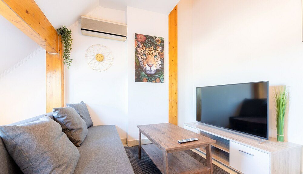 Фото Modern Bright Cozy Apt in Bonnevoie