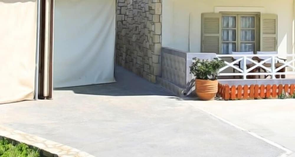 Фото Beachfront Apartments in Gouves