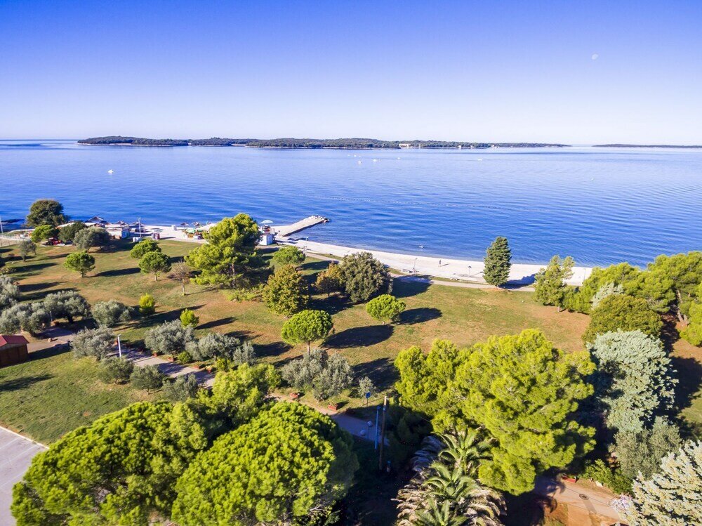 Фото Mir - 50m From the sea - A4