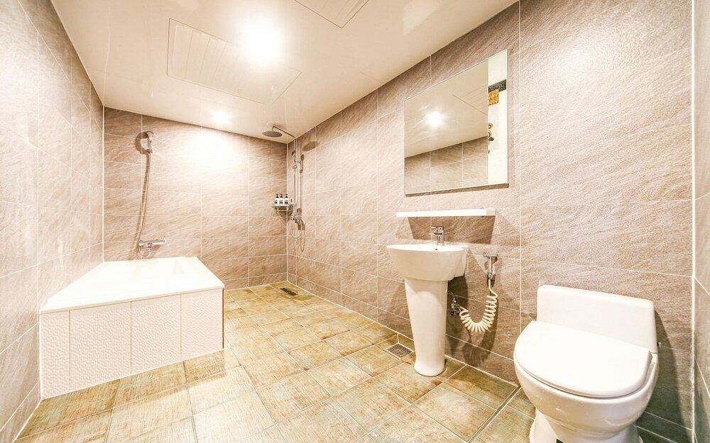 Фото Changwon Palyongdong Hyundae