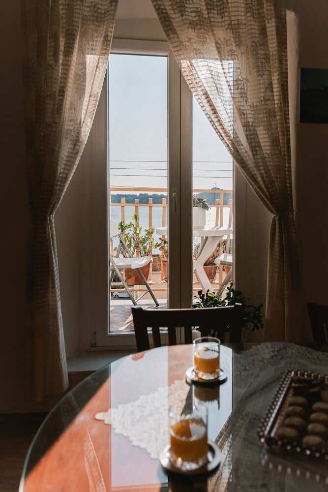 Фото Arya apartment