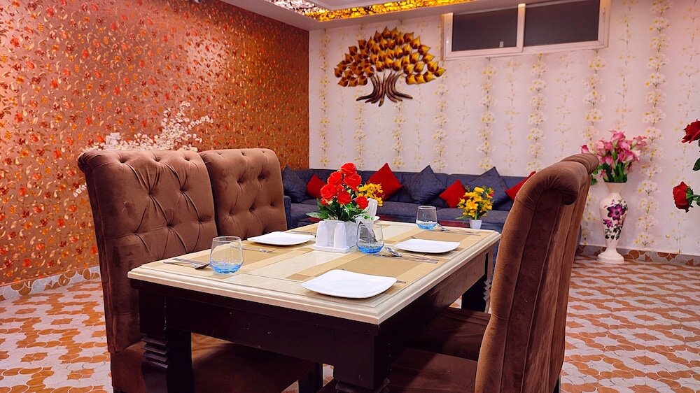 Фото Hotel Aradhna Inn by ShriGo Hotels