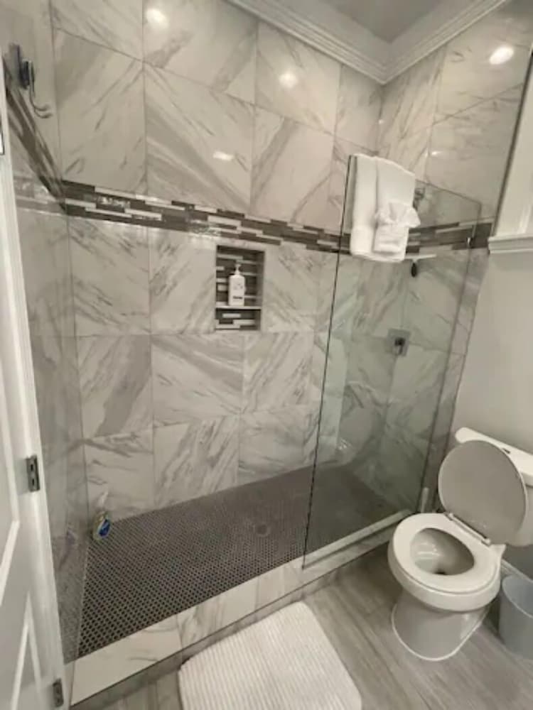 Фото Stylish Stay Haven 4