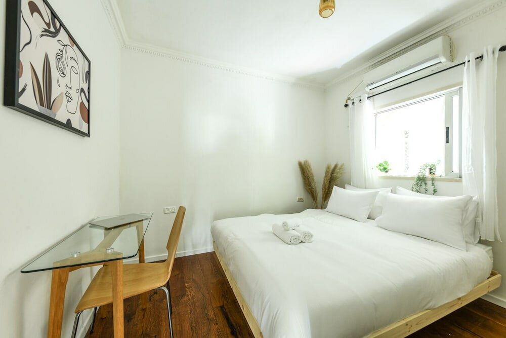 Фото Stylish and Modern 3br TelAviv Apartment