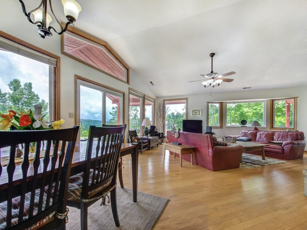 Фото High Cotton