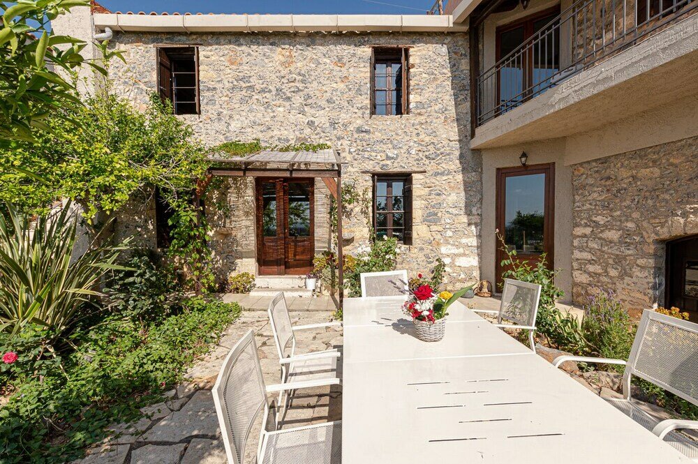 Фото Elia Woodstone Houses