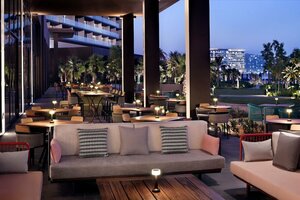 отель Mövenpick Resort Al Marjan Island