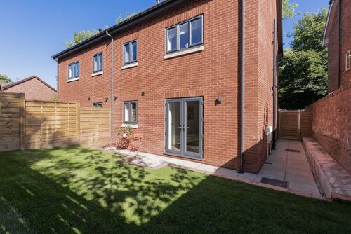Гостиница Ideal Home Away at Moseley Gardens, Fallowfield в Стокпорте