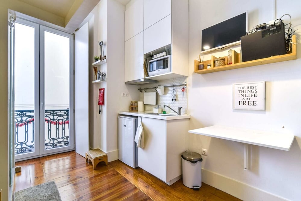 Фото Comfortable Studio in Trendy Bica Neighbourhood