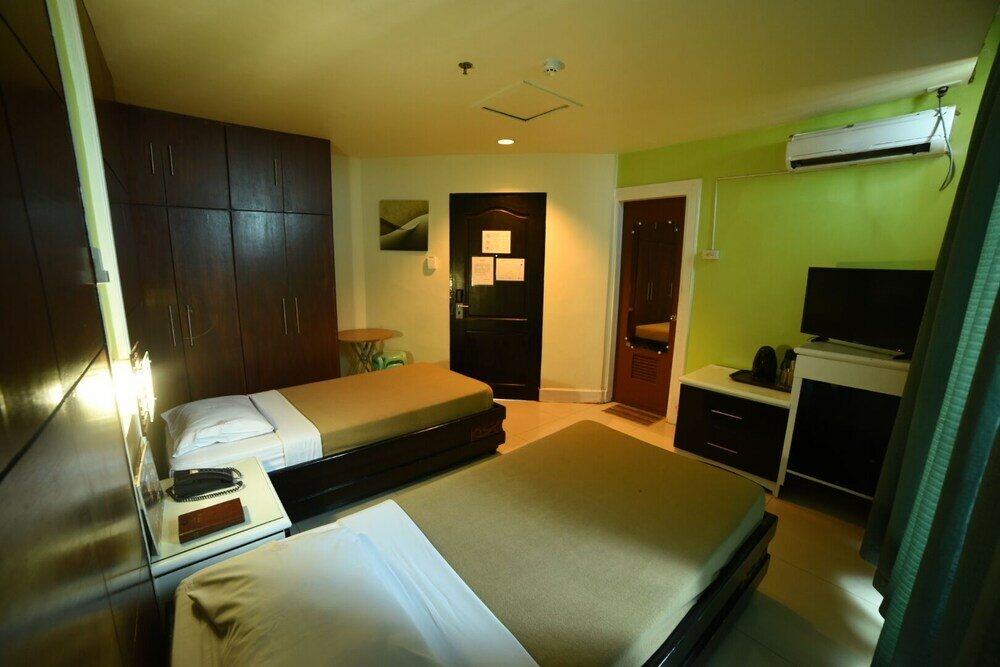 Фото Marcian Business Hotel