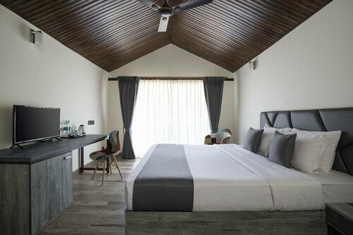 Гостиница Stone Wood Beach Resort