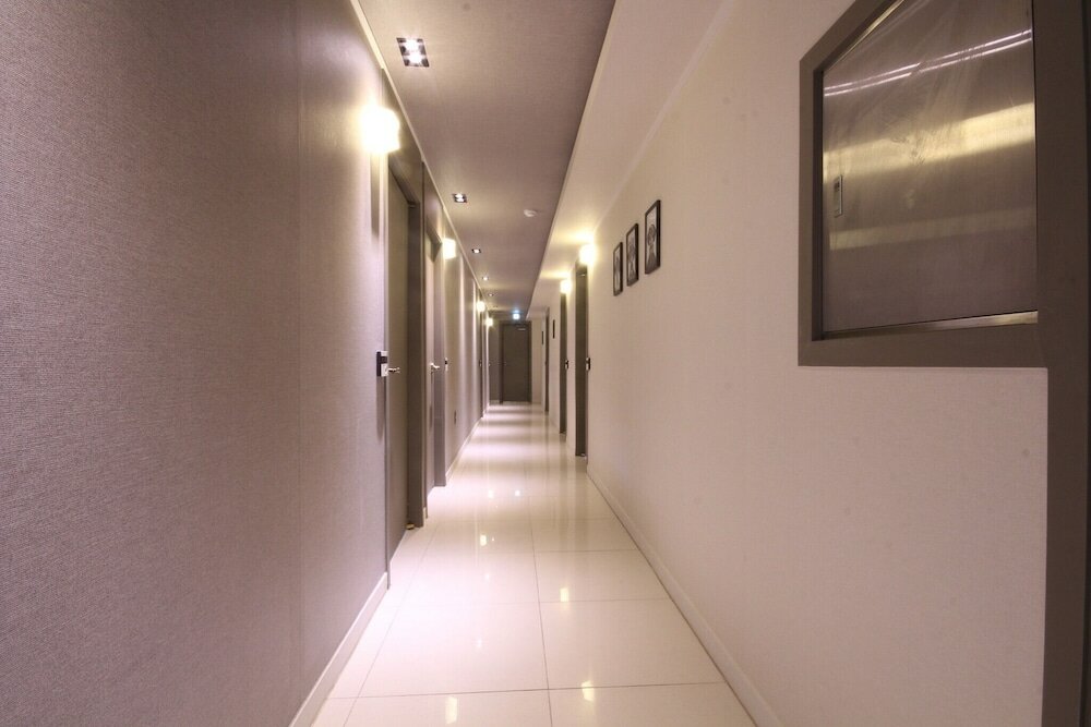 Фото Pohang Yeongildae Bb