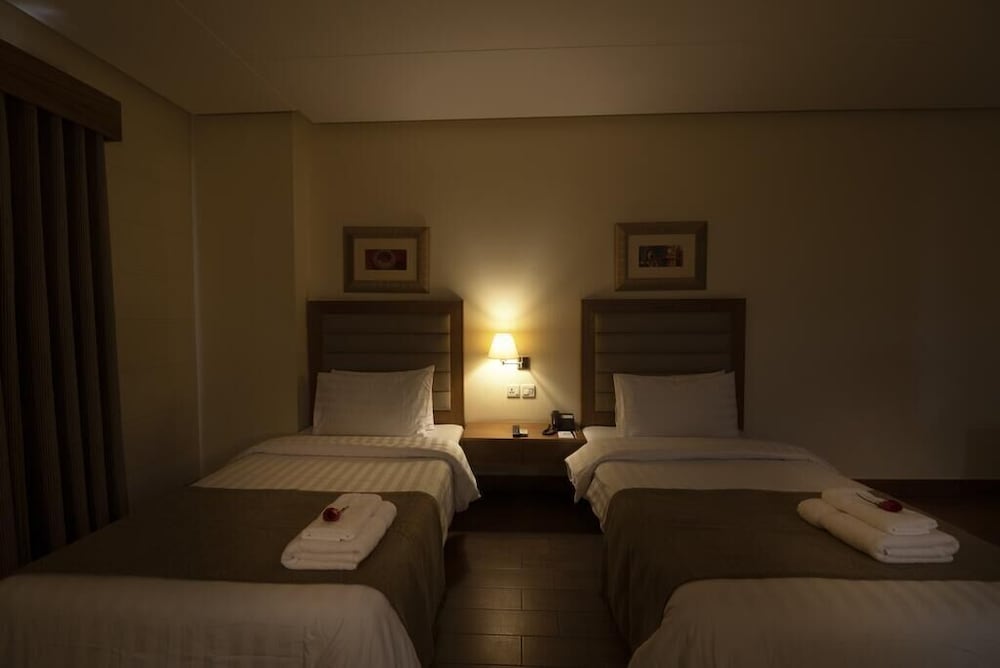 Фото Отель One Tariq Road