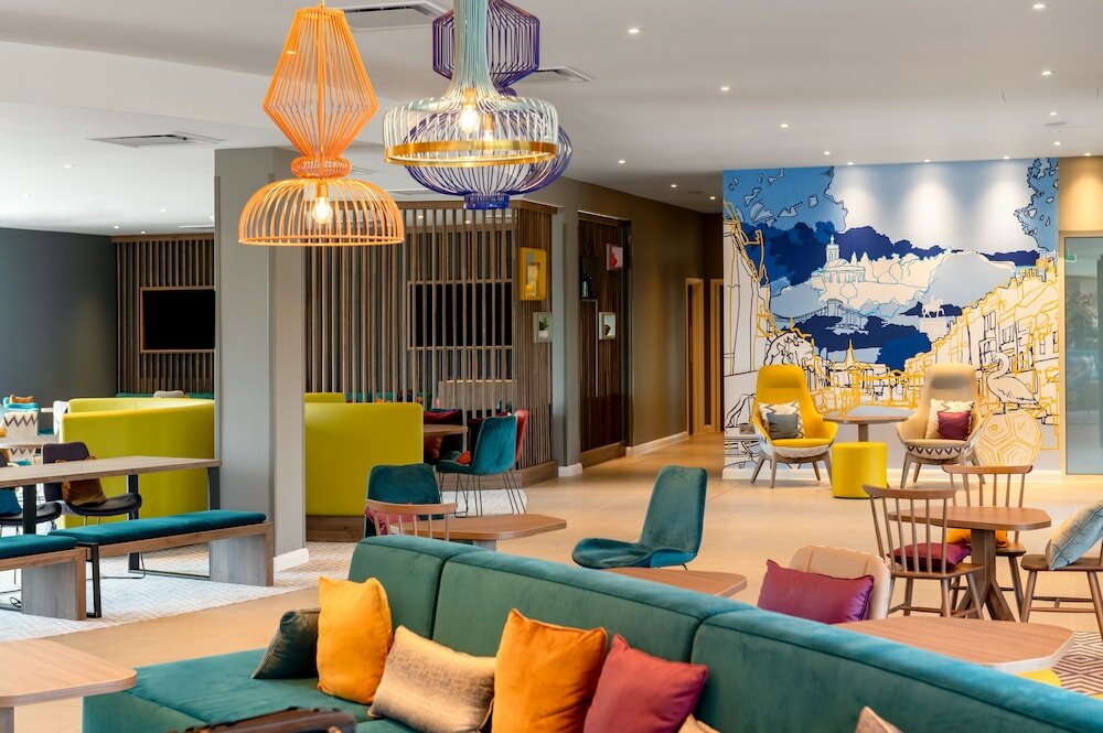 Фото Hampton by Hilton High Wycombe