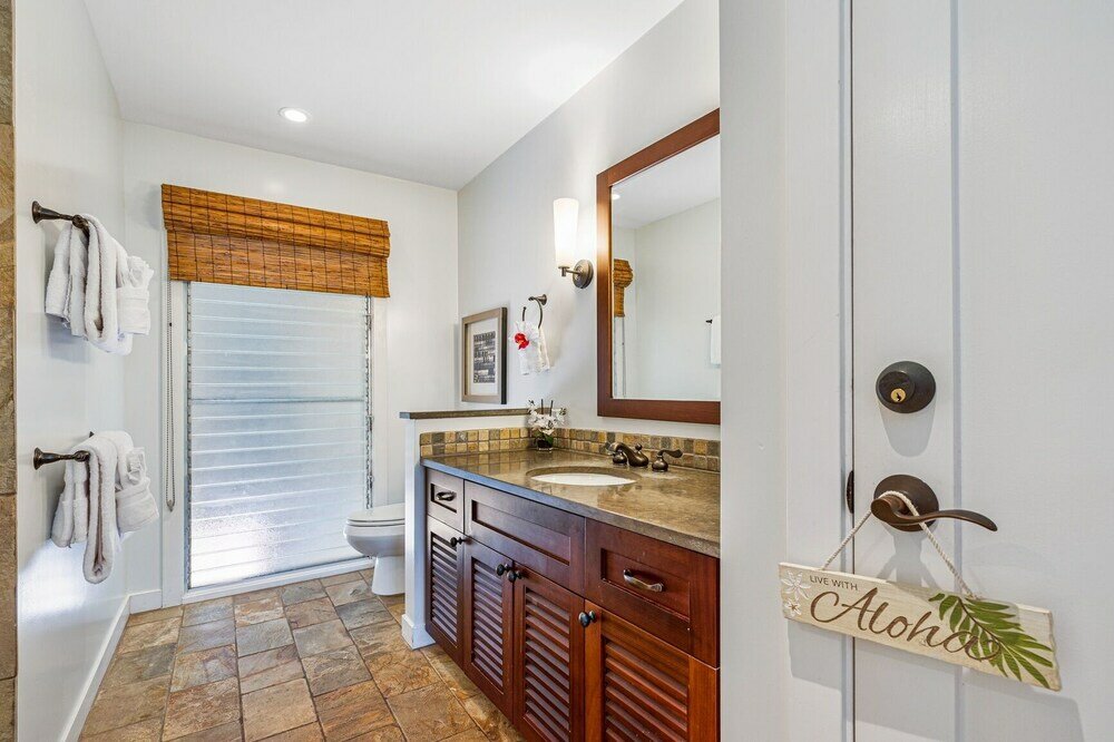 Фото Aina Nalu C107 2 Bedroom Condo by Redawning