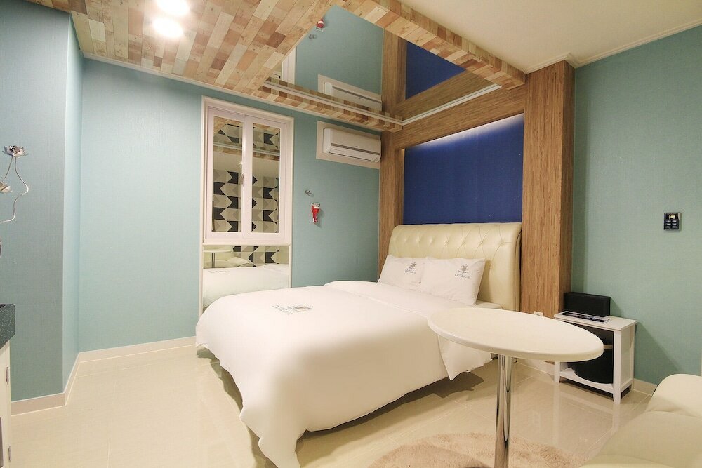 Фото Gwangju Sangmu Castle