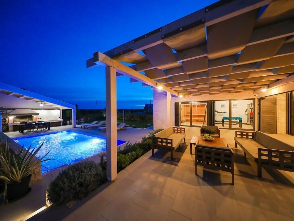 Фото Villa Petra