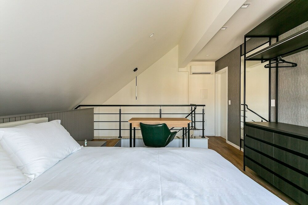 Фото Roomin i Zee i Próximo a Beira Mar