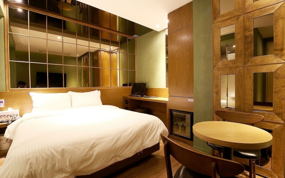 Фото Daejeon Yuseong A Day in Downtown