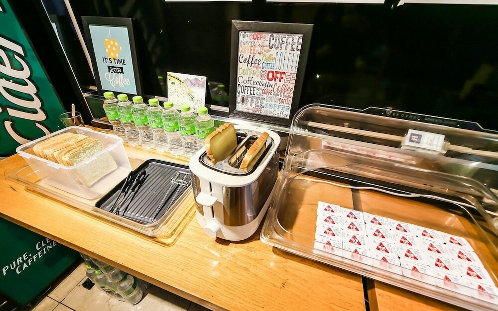 Фото Changwon Myeongseodong Hotel Sky